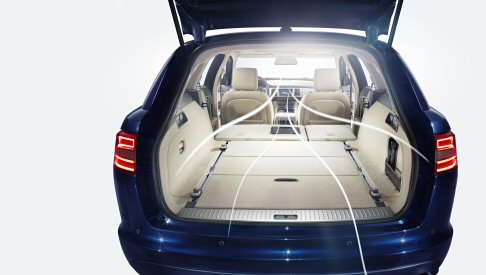 Jaguar - La XF Sportbrake  disponibile con due pacchetti opzionali che ne rafforzano le qualit dinamiche.