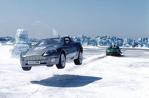 Film Cars - James Bond in Motion - Film cars con Aston Martin di 007