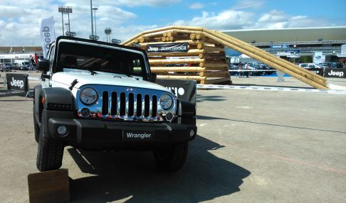 Jeep - Jeep Wrangler pre il test offroad all Fiera del Levante di Bari