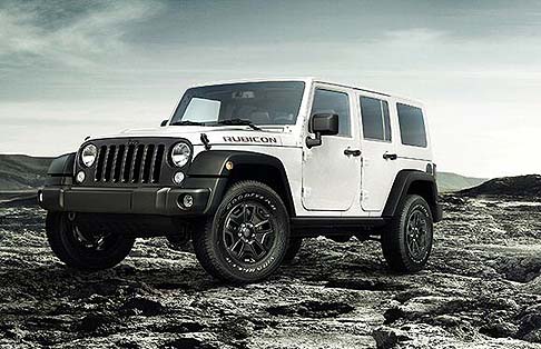 Jeep - Disponibile per la prima volta con hard top in tinta con la carrozzeria, in Italia la nuova Jeep Wrangler Rubicon X viene proposta nella versione a due porte Wrangler o a quattro porte Wrangler Unlimited.