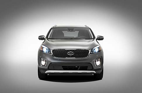 Kia - Disponibile nelle versioni da cinque o sette posti, la nuova Sorento offre nuove avanzate tecnologie di bordo, per migliorare la comodit e l'esperienza di guida.