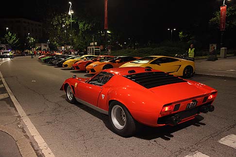 Lamborghini  - La prima destinazione del Grande Giro Lamborghini  Bobbio, nella Val Trebbia. La prima giornata termina a Forte dei Marmi.Il 9 maggio si giunger a Roma, passando per la Base del 4 Stormo dellAeronautica Militare a Grosseto. 