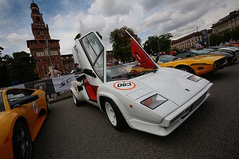 Grand Tour Lamborghini - Lamborghini 50th Anniversary supercar in bella mostra