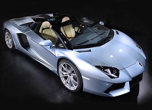 Lamborghini - Lamborghini Aventador LP 700-4 roadster nuovo colore metallizzato Azzurro Thetys