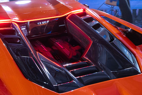 Lamborghini Revuelto
