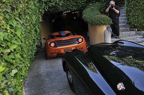 Lamborghini - Nonostante lo stile audace, questa straordinaria vettura conserva inalterati gli elevati standard di sicurezza attiva e passiva del modello di partenza.