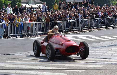 Lancia Marino - Lancia Marino pilota Gigi Brandoli che ha risposto ad alcune domandi fatte dalla redazione di Automania per una intervista esclusiva