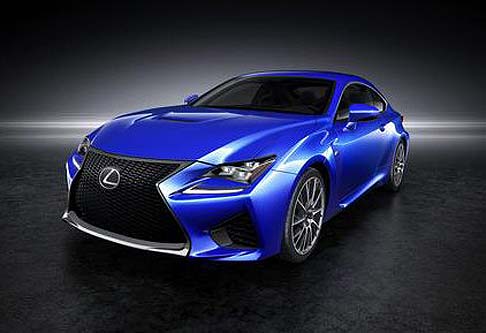 Lexus - Sviluppata sulla base del modello RC, coup presentata in occasione del recente Salone di Tokyo, la nuovissima Lexus RC F  una vettura dalle linee aggressive equipaggiata con il nuovo motore 5.0 litri dalla potenza di oltre 450 CV.