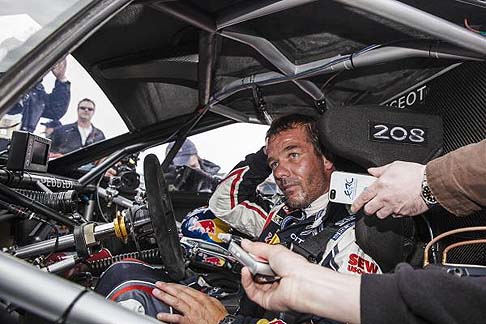 Peugeot - Con il tempo di 813878 il piota transalpino Sebastien Loeb e la sua Peugeot 208 T16 hanno ottenuto gli allori della spettacolare cronoscalata di Pikes Peak, in Colorado.