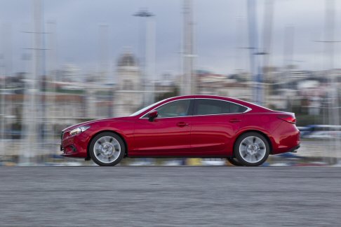 Mazda - Offerta sia nella configurazione berlina o wagon, la nuova Mazda6 rappresenta lespressione pi significativa del KODO, design ispirato ai movimenti degli animali.