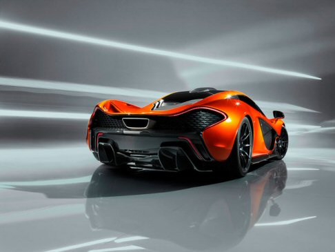McLaren - Come le monoposto da gara, la vettura offrir il sistema Kers, che permette di ottenere ancora pi spinta propulsiva, consentendo di toccare la velocit massima di 385 km/h.