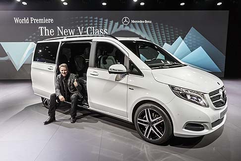 Mercedes-Benz - La commercializzazione partir con un modello esclusivo, Classe V Edition 1 a produzione limitata. La vettura offrir la motorizzazione da 190 CV di potenza con cambio automatico 7G-TRONIC PLUS, assetto sportivo o AGILITY CONTROL.