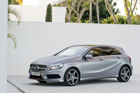 Mercedes - I semplici appassionati e aspiranti designer dovranno ricercare l�importanza dello stile nella vita di tutti i giorni.