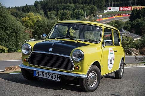 Mini - Appuntamento con la tradizione di Mini nellevento Creme 21 Youngtimer Rally, il pi grande rally annuale youngtimer dEuropa che prende il nome da un marchio di cosmetici cult degli anni Settanta. 