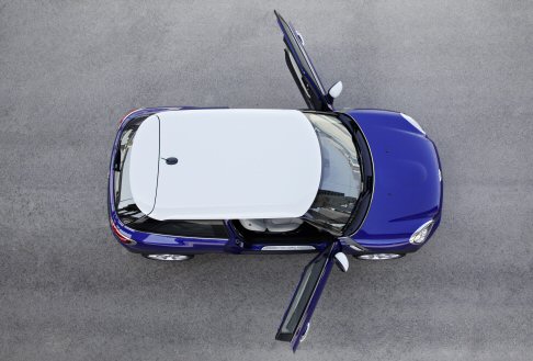 Mini - Al lancio saranno disponibili quattro motorizzazioni, mentre lequipaggiamento di serie comprender lassetto sportivo con ribassamento della vettura.
