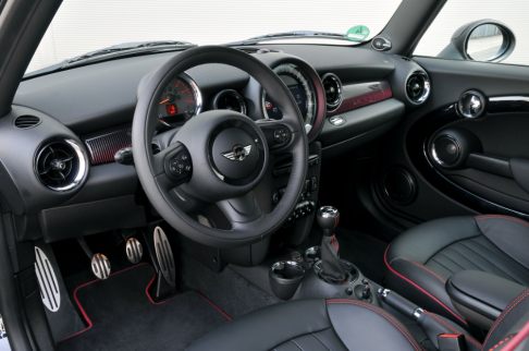 Mini - Interni della Mini Cooper SD Clubman 50 Hampton