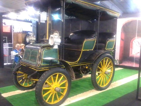 Auto e Moto Classiche - mitica Vermorel vettura francese giunta da Cagliari che compie 110 anni alla Fiera di Padova 2013