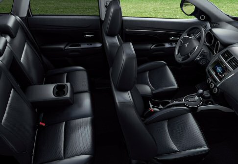 Mitsubishi - Per i diesel i prezzi risultano pi elevati rispetto alle varianti benzina e GPL. Qui la forbice comprende i 23.950 euro della ASX 1.8 diesel (116 CV) 2WD Invite fino a toccare quota 28.800 euro con la ASX 1.8 diesel (150 CV) 2WD Intense Panoramic.