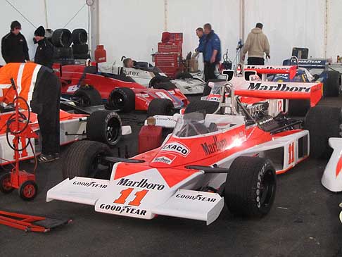 Film di Niki Lauda - Monoposto McLaren M23 di James Hunt nel Film Rush regista Ron Howard