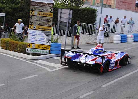 Osella - Monoposto Osella FA30 vincitrice del Rally della montagna tappa Selva di Fasano con Faggioli Simone. Sulla sinistra Jimmy Ghione di Striscia la Notizia (Canale 5)