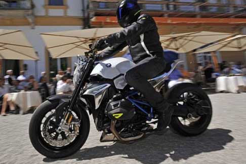 Moto Storiche - Nuova moto BMW Concept Roadster al Concorso dEleganza Villa dEste 2014
