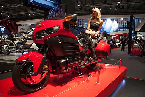 Honda - Moto Honda Gold Wing e hostess allEicma 2012