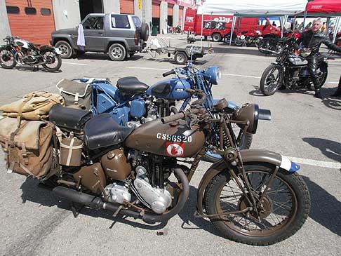 ASI Motorshow 2012 - Moto militari storiche in esposizione allASI Motorshow 2012 di Varano de Melegari (Parma) allAutodromo Riccardo Paletti