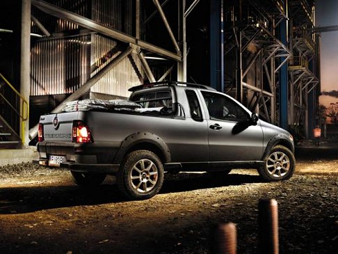 Fiat - Fiat Strada pick-up  equipaggiato con il turbodiesel Multijet euro 5 da1.3 litri e 95 CV