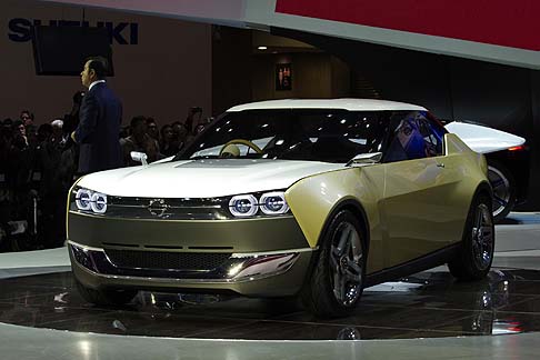 Nissan - Concept innovativi, presentati in occasione del Salone Di Tokyo, Nissan IDX Freeflow e Nissan IDX Nismo interpretano due stili completamente diversi sia guida che di vita, uno pi casual e uno pi sportivo.