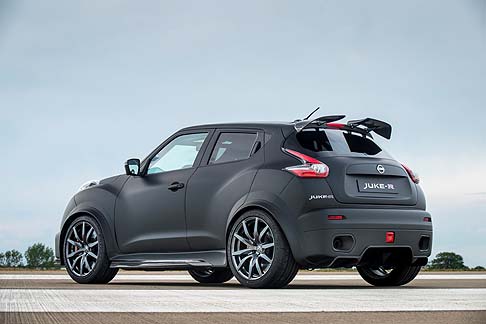 Nissan  - Sviluppato a partire dalla Juke lanciata nel 2014 e rinnovata con nuove caratteristiche di design , ma non solo, JukeR 2.0 eroga fino a 600 CV. 