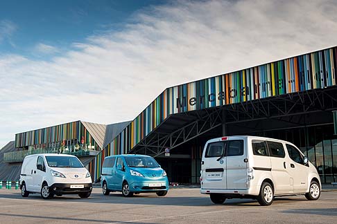 Nissan - Nissan e-NV200, il secondo veicolo full electric della gamma nipponica, sar presto sulle strade per offrire tutti i vantaggi di una propulsione ecosostenible abbinata alle tecnologie innovative tipiche del marchio. 