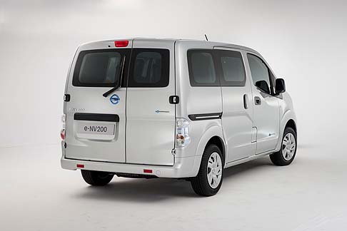 Nissan - Il modello eNV200 sar esportato in ben 19 mercati internazionali, tra cui anche il Giappone.