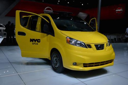 Nissan - La Grande Mela sposa il veicolo Nissan NV200 e gli conferisce lambito titolo di Taxi of Tomorrow, attribuito in merito ad un progetto promosso dalla citt di New York nel 2011.