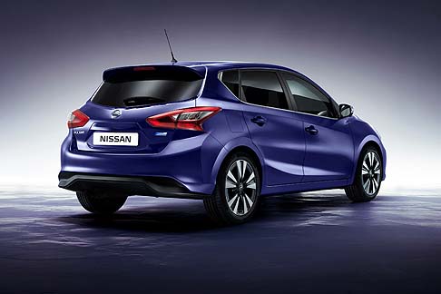 Nissan - Incredibilmente spaziosa, la nuova Pulsar offre un ricco corredo tecnologico , studiato per assicurare il massimo comfort e la sicurezza degli occupanti. 