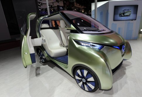 Nissan - Atteso al debutto anche lavveniristico PIVO 3, che presenta nuove tecnologie dedicate alla mobilit a emissioni zero.