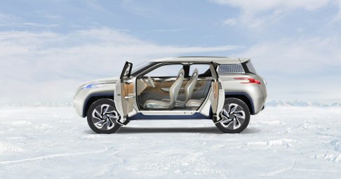 Nissan - La nostra sfida era trasferire la forza dei SUV e dei crossover Nissan al mondo delle emissioni zero, e la tecnologia fuel cell sar la nostra nuova frontiera per la mobilit a zero emissioni, sono le parole di Francois Bancon.