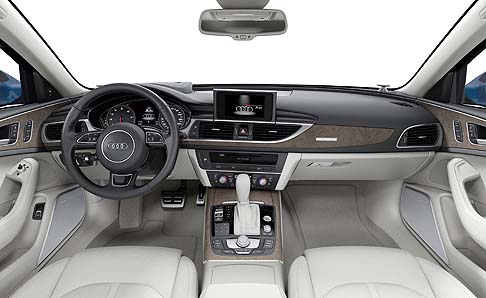 Audi - I nuovi modelli di A6 offrono una gamma di equipaggiamenti che comprende il sistema di navigazione MMI plus con MMI touch. Dotato di un monitor da otto pollici.