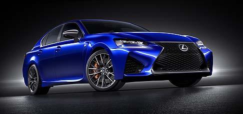Lexus - Sotto il cofano troviamo un motore V8 5.0 litri aspirato da 473 CV (348 kW) e 527 Nm, abbinato ad un cambio automatico a otto rapporti con paddles al volante e Torque Vectoring Differential.