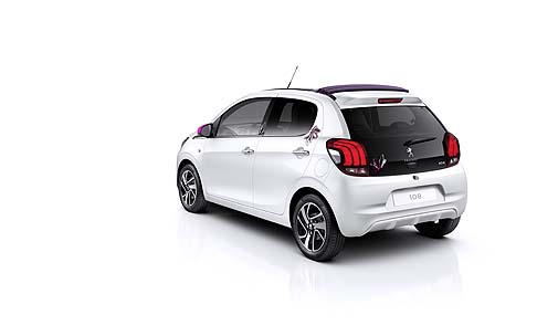 Peugeot - I temi di personalizzazione prevedono alcuni stickers esterni, coperture dei gusci dei retrovisori esterni, stickers interni, tappetini, cover della chiave.