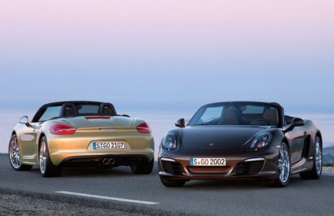 Porsche - Secondo i dati ufficiali, la Boxster equipaggiata con il cambio PDK accelera da 0 a 100 km/h in 5,7 secondi, che scende a 5,0 secondi sulla Boxster S.