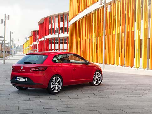 Seat - Lallestimento Style della Seat Leon SC vanta uno straordinario rapporto qualit/prezzo