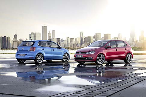 Volkswagen  - Come gi avvenuto per la up! e il Maggiolino, Volkswagen ha pensato ad una versione di lancio caratterizzata da una dotazione esclusiva: la Polo Fresh, una versione speciale disponibile in cinque colori carrozzeria.