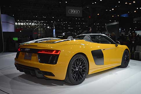 Audi R8 Spyder V10