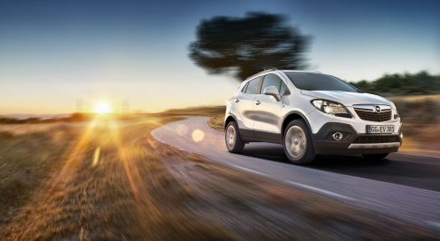 Opel - Opel Mokka e Opel Astra OPC si contenderanno i flash dei visitatori, sempre numerosi nellevento pi importante per il settore auto. 