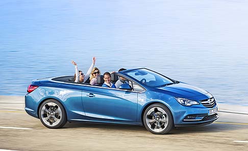 Opel - La nuova Opel Cascada  una quattro posti di classe dal profilo allungato equipaggiata con una capote in tela.