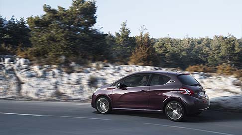 Peugeot - Il listino prevede prezzi compresi tra 20.350 e 21.200 euro. 