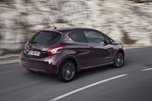 Peugeot - Le motorizzazioni riservate alla Peugeot 208 XY sono le pi scattanti della gamma.