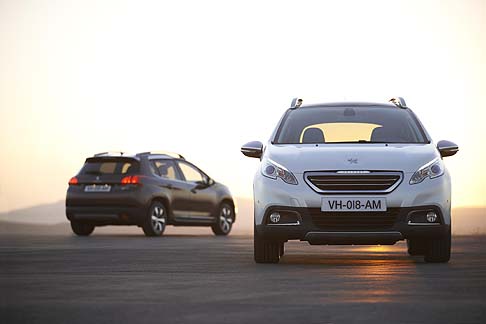 Peugeot - A Ginevra potremo osservare a distanza ravvicinata anche la Peugeot 208 HYbrid FE, sviluppata da Peugeot e Total.