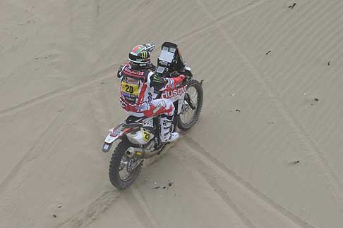I Tappa Lima - Pisco - Dakar 2013 il portogese Paulo Goncalves su Moto Husqvarna Rally 450 RR