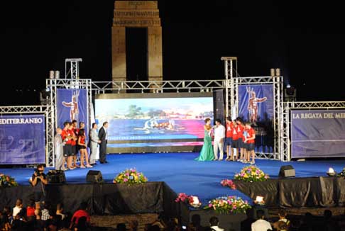 Reggio Calabria - Premiazione secondo posto equipaggio della Regione Umbria